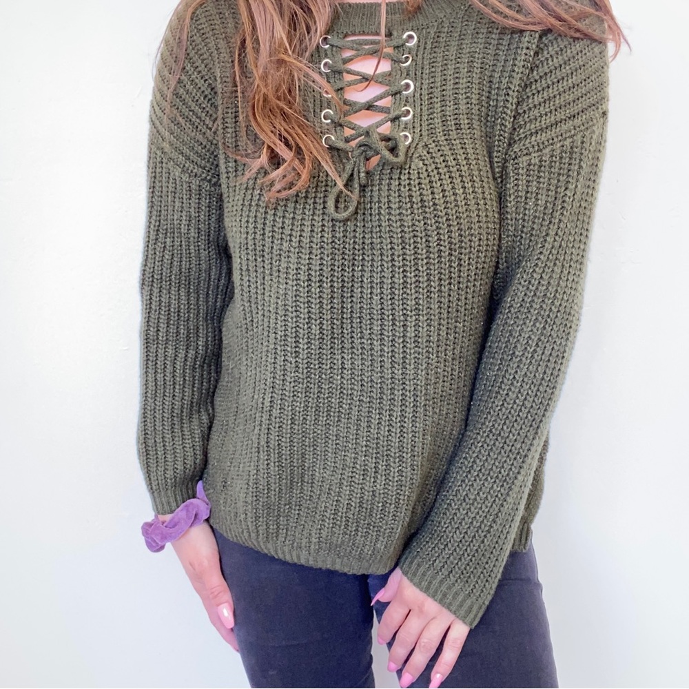 Cozy Casual Chunky Green Sweater Size S/M Tie Front Holiday Sweater